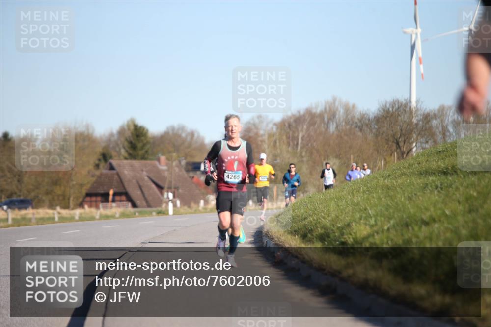 06.04.2025 - 44. Internationalen Wilhelmsburger Insellauf Jannik Wohlers http://msf.ph/oto/7602006 06.04.2025 09:20:07 Laufen 4265, 3645 meine-sportfotos.de