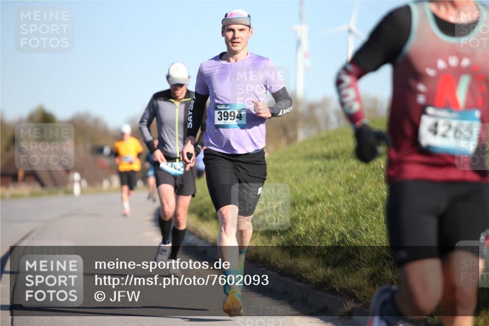 06.04.2025 - 44. Internationalen Wilhelmsburger Insellauf Jannik Wohlers http://msf.ph/oto/7602093 06.04.2025 09:20:12 Laufen 3994, 4265 meine-sportfotos.de