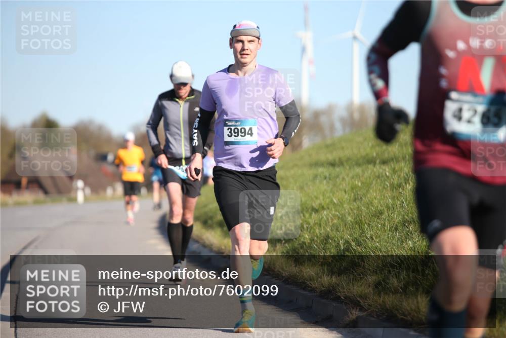 06.04.2025 - 44. Internationalen Wilhelmsburger Insellauf Jannik Wohlers http://msf.ph/oto/7602099 06.04.2025 09:20:12 Laufen 3994, 4265 meine-sportfotos.de
