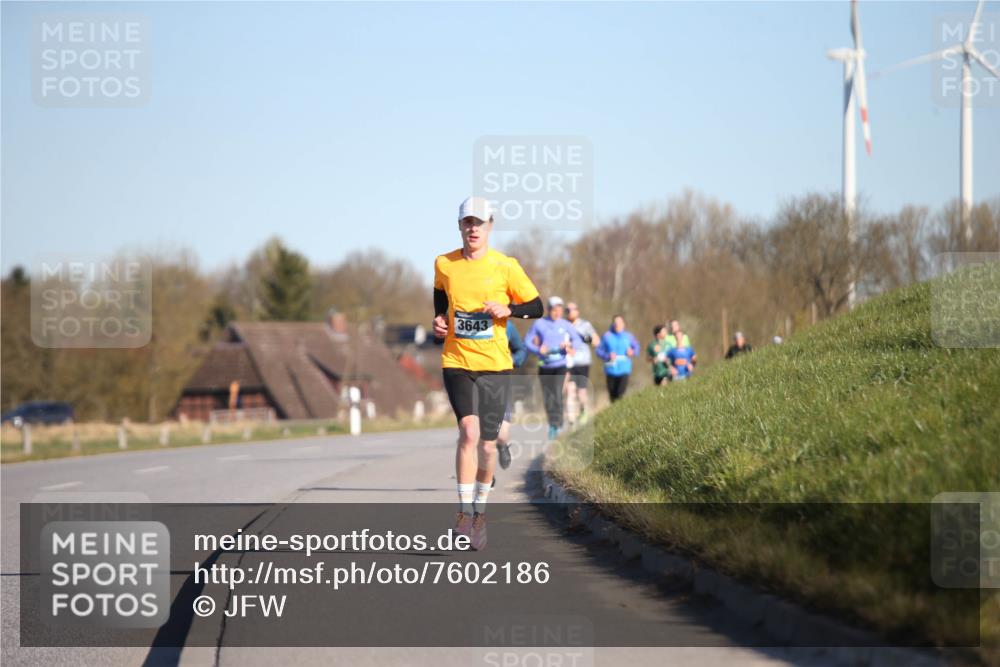 06.04.2025 - 44. Internationalen Wilhelmsburger Insellauf Jannik Wohlers http://msf.ph/oto/7602186 06.04.2025 09:20:17 Laufen 3643 meine-sportfotos.de