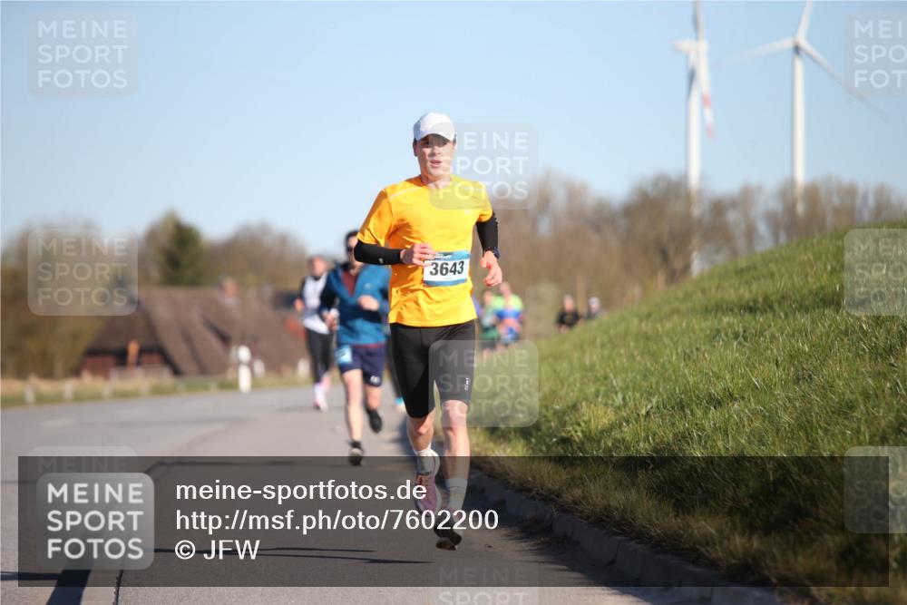 06.04.2025 - 44. Internationalen Wilhelmsburger Insellauf Jannik Wohlers http://msf.ph/oto/7602200 06.04.2025 09:20:19 Laufen 3643 meine-sportfotos.de