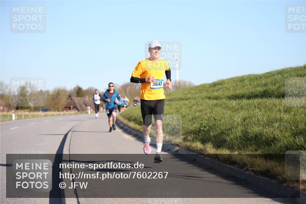 06.04.2025 - 44. Internationalen Wilhelmsburger Insellauf Jannik Wohlers http://msf.ph/oto/7602267 06.04.2025 09:20:21 Laufen 3643 meine-sportfotos.de