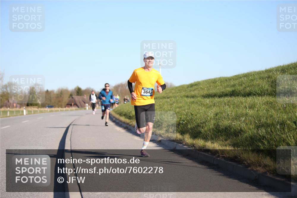 06.04.2025 - 44. Internationalen Wilhelmsburger Insellauf Jannik Wohlers http://msf.ph/oto/7602278 06.04.2025 09:20:21 Laufen 3643 meine-sportfotos.de