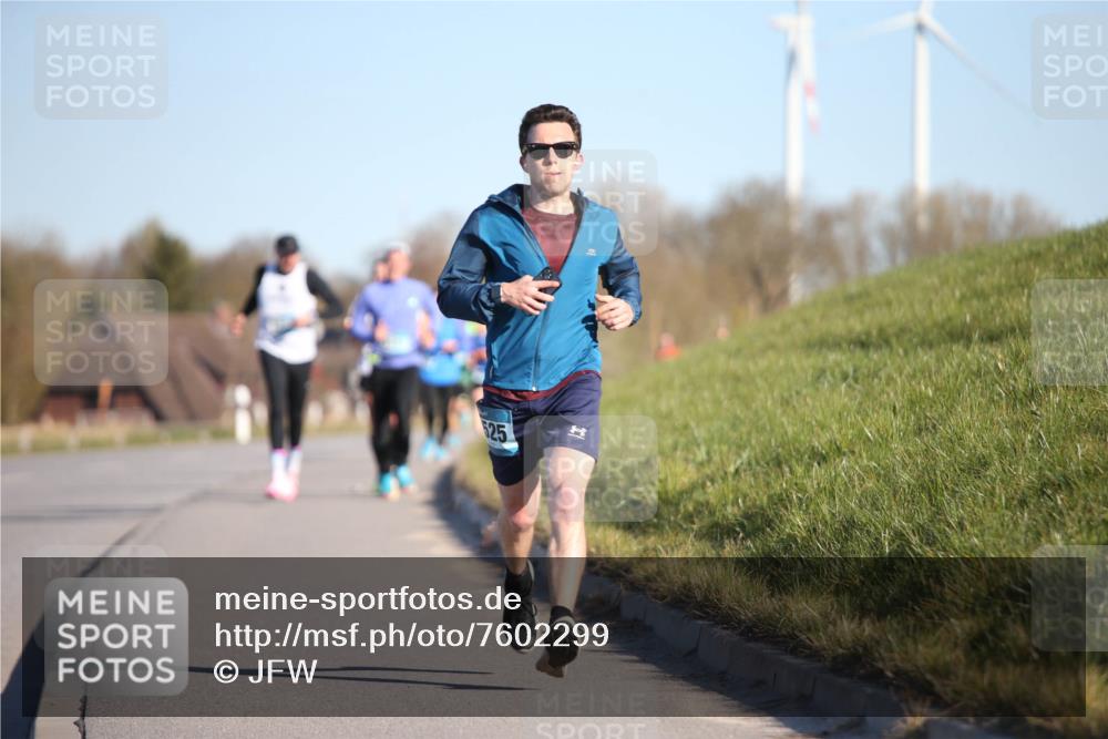 06.04.2025 - 44. Internationalen Wilhelmsburger Insellauf Jannik Wohlers http://msf.ph/oto/7602299 06.04.2025 09:20:23 Laufen 525, 10 meine-sportfotos.de