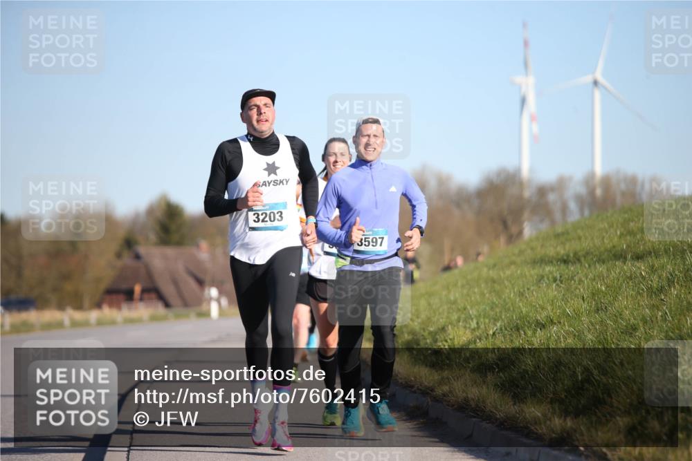 06.04.2025 - 44. Internationalen Wilhelmsburger Insellauf Jannik Wohlers http://msf.ph/oto/7602415 06.04.2025 09:20:29 Laufen 3203, 3597 meine-sportfotos.de