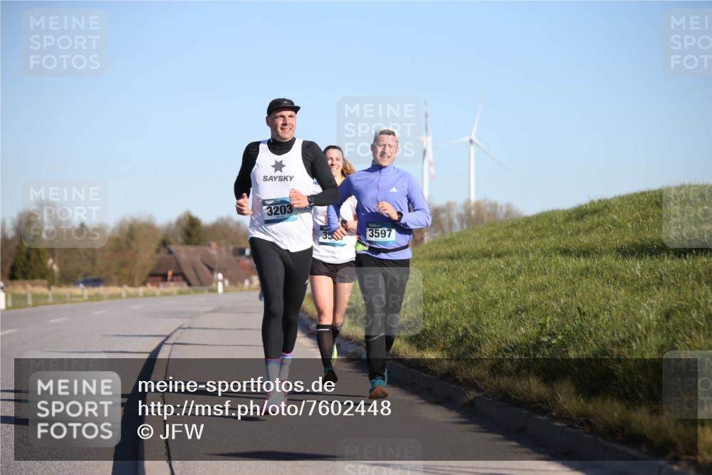 06.04.2025 - 44. Internationalen Wilhelmsburger Insellauf Jannik Wohlers http://msf.ph/oto/7602448 06.04.2025 09:20:30 Laufen 3203, 3597 meine-sportfotos.de
