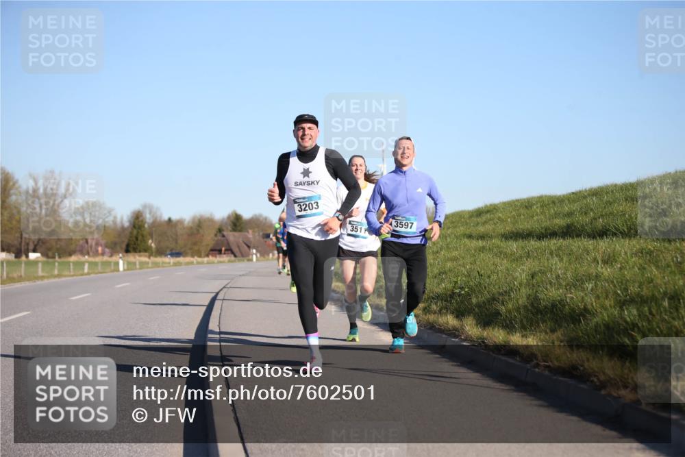 06.04.2025 - 44. Internationalen Wilhelmsburger Insellauf Jannik Wohlers http://msf.ph/oto/7602501 06.04.2025 09:20:31 Laufen 3203, 3597, 3511 meine-sportfotos.de