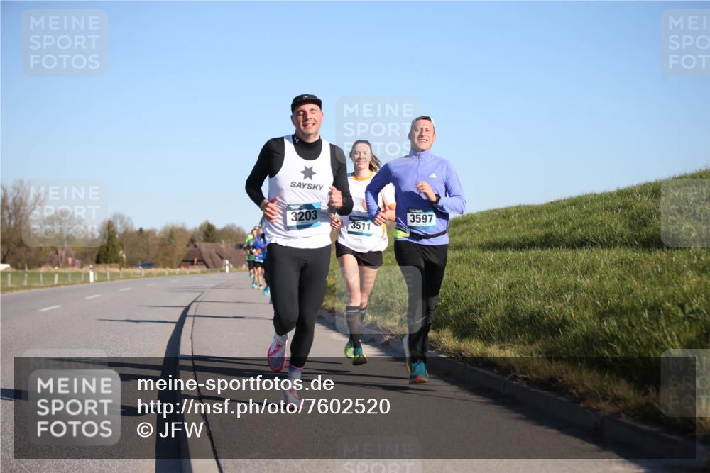 06.04.2025 - 44. Internationalen Wilhelmsburger Insellauf Jannik Wohlers http://msf.ph/oto/7602520 06.04.2025 09:20:32 Laufen 3203, 3597, 3511 meine-sportfotos.de