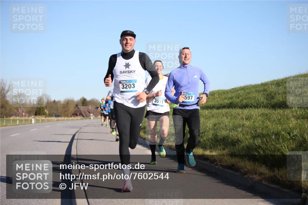 06.04.2025 - 44. Internationalen Wilhelmsburger Insellauf Jannik Wohlers http://msf.ph/oto/7602544 06.04.2025 09:20:32 Laufen 3203, 597, 3511 meine-sportfotos.de