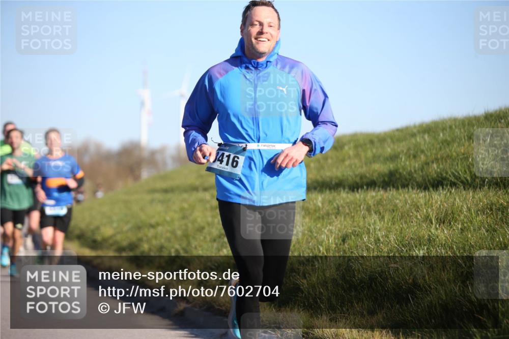 06.04.2025 - 44. Internationalen Wilhelmsburger Insellauf Jannik Wohlers http://msf.ph/oto/7602704 06.04.2025 09:20:37 Laufen 3416 meine-sportfotos.de