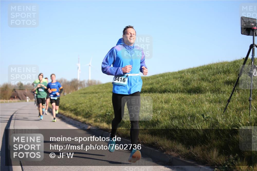 06.04.2025 - 44. Internationalen Wilhelmsburger Insellauf Jannik Wohlers http://msf.ph/oto/7602736 06.04.2025 09:20:37 Laufen 3416 meine-sportfotos.de