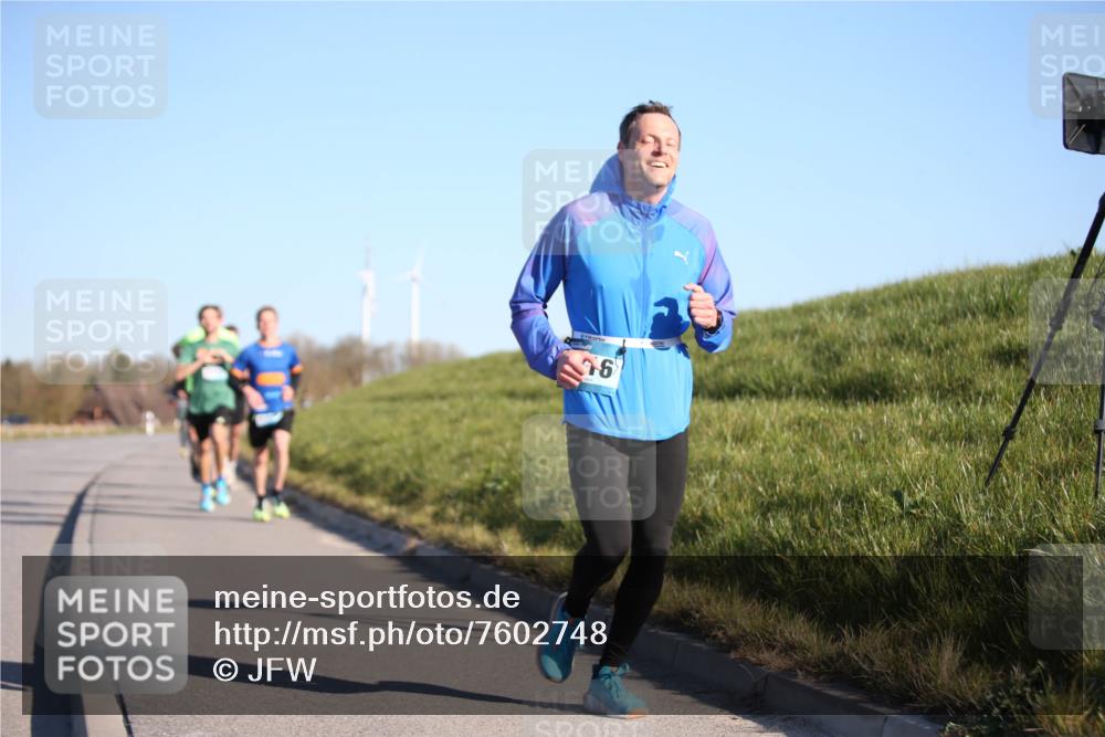 06.04.2025 - 44. Internationalen Wilhelmsburger Insellauf Jannik Wohlers http://msf.ph/oto/7602748 06.04.2025 09:20:37 Laufen 16 meine-sportfotos.de