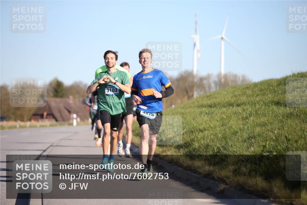 06.04.2025 - 44. Internationalen Wilhelmsburger Insellauf Jannik Wohlers http://msf.ph/oto/7602753 06.04.2025 09:20:38 Laufen 3103, 4416 meine-sportfotos.de
