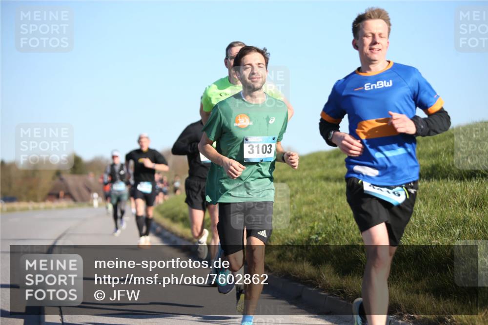 06.04.2025 - 44. Internationalen Wilhelmsburger Insellauf Jannik Wohlers http://msf.ph/oto/7602862 06.04.2025 09:20:40 Laufen 102, 3103 meine-sportfotos.de
