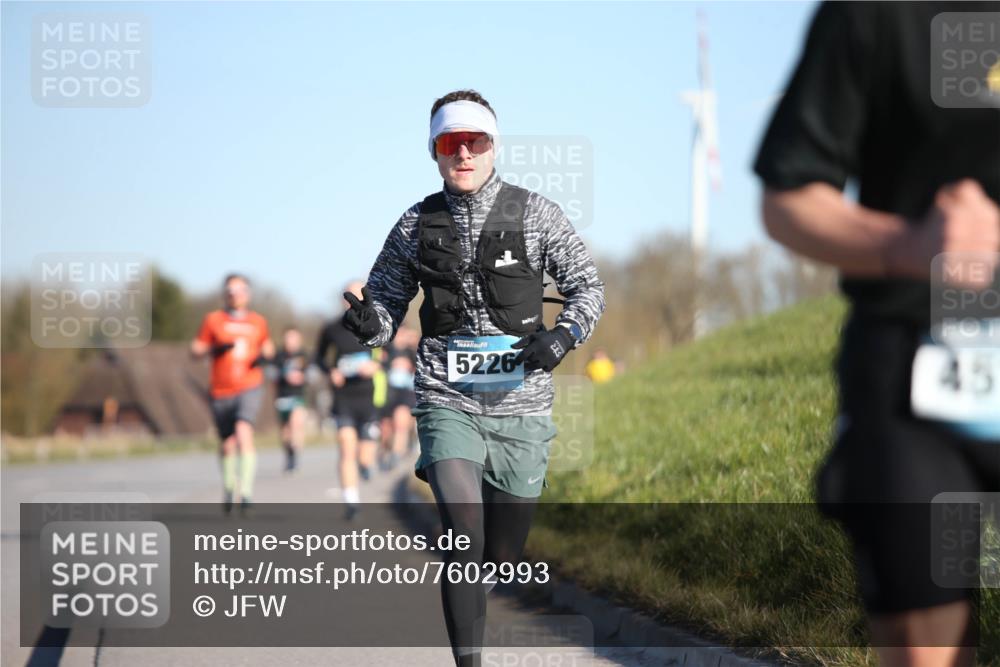 06.04.2025 - 44. Internationalen Wilhelmsburger Insellauf Jannik Wohlers http://msf.ph/oto/7602993 06.04.2025 09:20:44 Laufen 5226, 45 meine-sportfotos.de