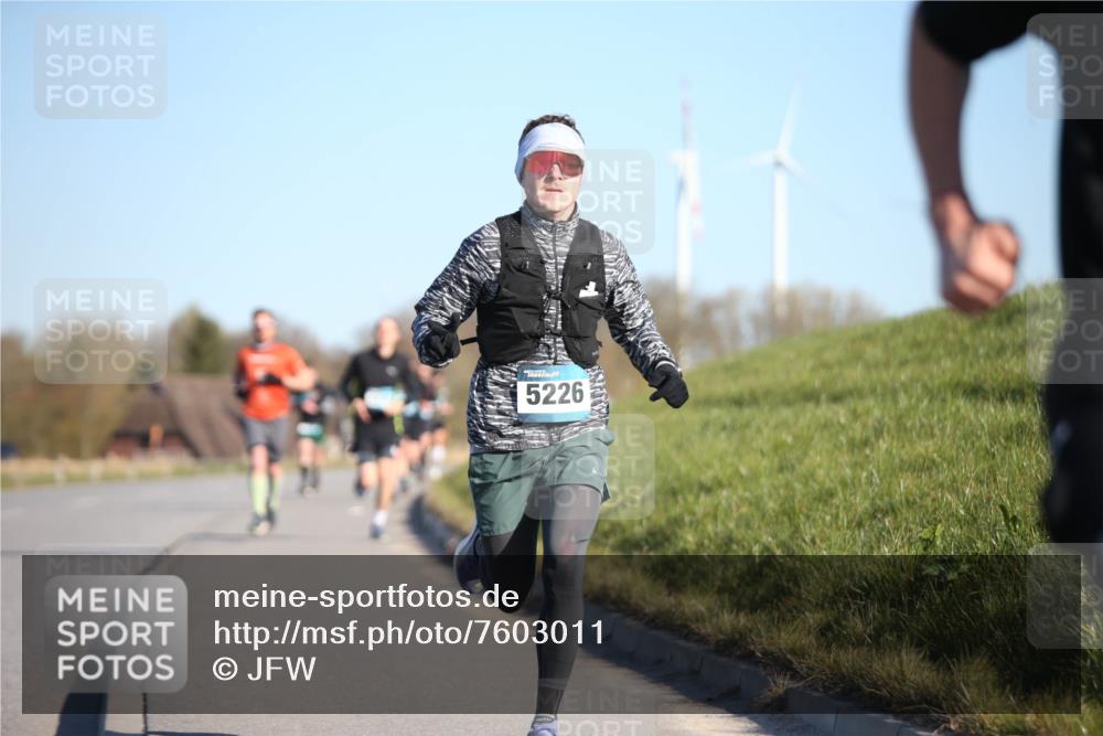06.04.2025 - 44. Internationalen Wilhelmsburger Insellauf Jannik Wohlers http://msf.ph/oto/7603011 06.04.2025 09:20:45 Laufen 5226 meine-sportfotos.de