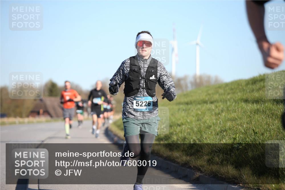 06.04.2025 - 44. Internationalen Wilhelmsburger Insellauf Jannik Wohlers http://msf.ph/oto/7603019 06.04.2025 09:20:45 Laufen 5226 meine-sportfotos.de