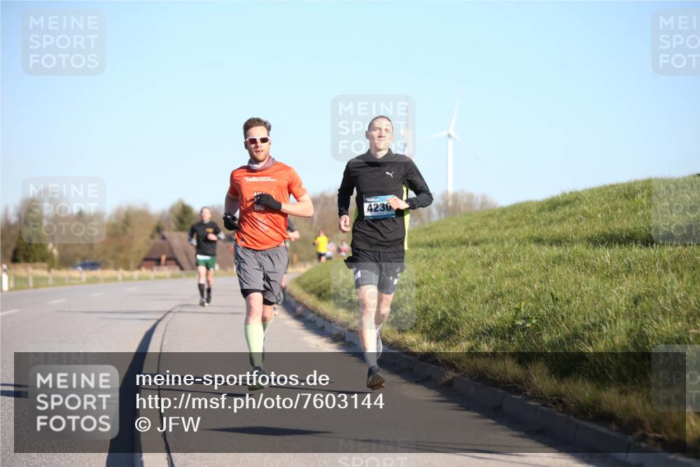06.04.2025 - 44. Internationalen Wilhelmsburger Insellauf Jannik Wohlers http://msf.ph/oto/7603144 06.04.2025 09:20:50 Laufen 4230 meine-sportfotos.de