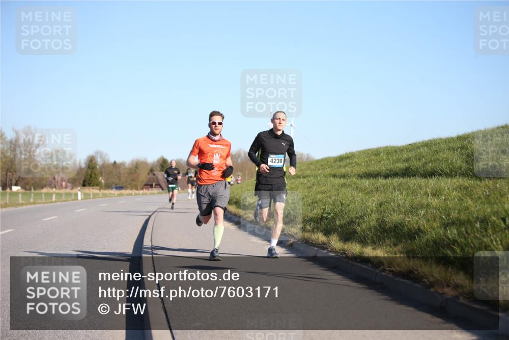06.04.2025 - 44. Internationalen Wilhelmsburger Insellauf Jannik Wohlers http://msf.ph/oto/7603171 06.04.2025 09:20:51 Laufen 4230 meine-sportfotos.de