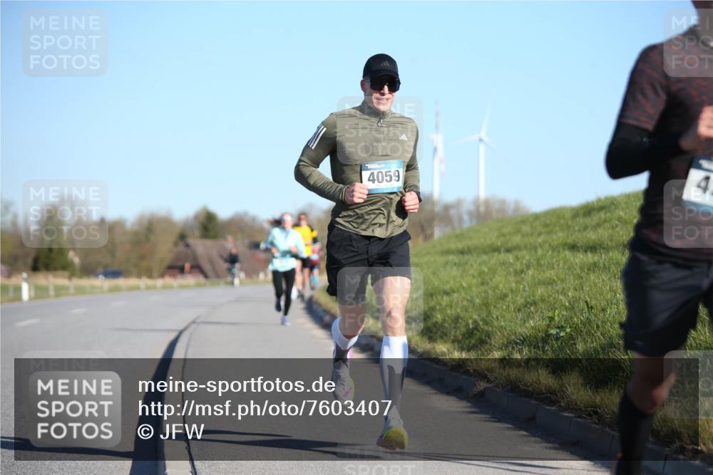 06.04.2025 - 44. Internationalen Wilhelmsburger Insellauf Jannik Wohlers http://msf.ph/oto/7603407 06.04.2025 09:21:01 Laufen 4059, 4 meine-sportfotos.de