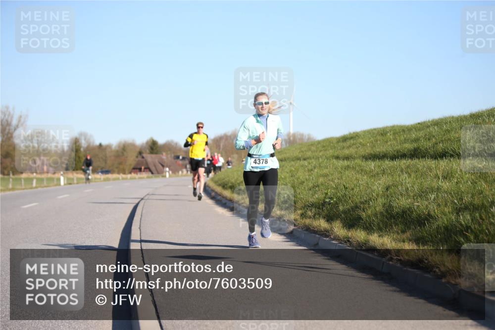 06.04.2025 - 44. Internationalen Wilhelmsburger Insellauf Jannik Wohlers http://msf.ph/oto/7603509 06.04.2025 09:21:05 Laufen 4378 meine-sportfotos.de
