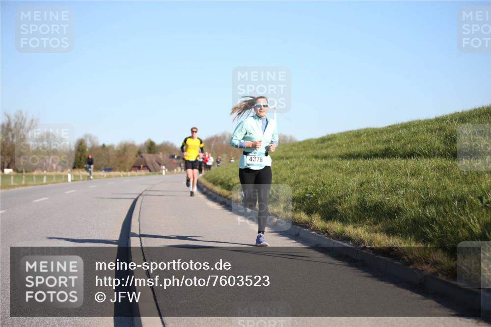 06.04.2025 - 44. Internationalen Wilhelmsburger Insellauf Jannik Wohlers http://msf.ph/oto/7603523 06.04.2025 09:21:06 Laufen 4378 meine-sportfotos.de
