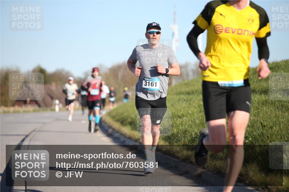 06.04.2025 - 44. Internationalen Wilhelmsburger Insellauf Jannik Wohlers http://msf.ph/oto/7603581 06.04.2025 09:21:10 Laufen 3161 meine-sportfotos.de