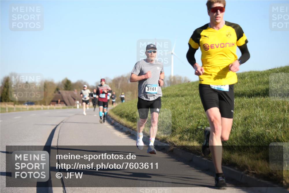 06.04.2025 - 44. Internationalen Wilhelmsburger Insellauf Jannik Wohlers http://msf.ph/oto/7603611 06.04.2025 09:21:10 Laufen 3161 meine-sportfotos.de