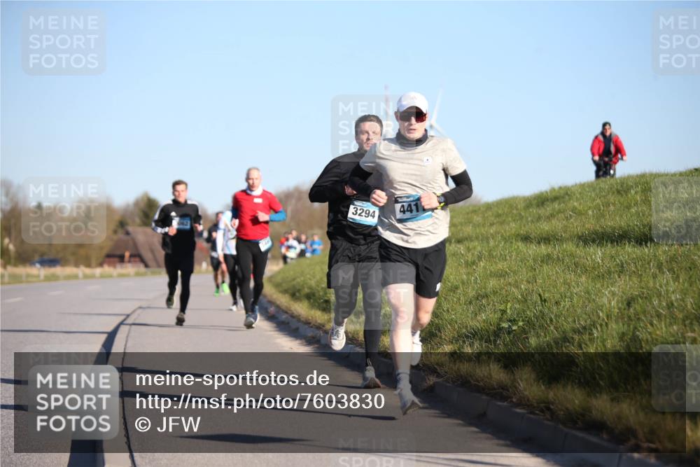 06.04.2025 - 44. Internationalen Wilhelmsburger Insellauf Jannik Wohlers http://msf.ph/oto/7603830 06.04.2025 09:21:20 Laufen 3294, 441 meine-sportfotos.de