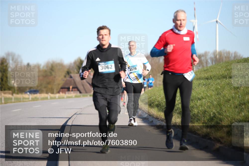 06.04.2025 - 44. Internationalen Wilhelmsburger Insellauf Jannik Wohlers http://msf.ph/oto/7603890 06.04.2025 09:21:23 Laufen 3062, 4576, 34 meine-sportfotos.de