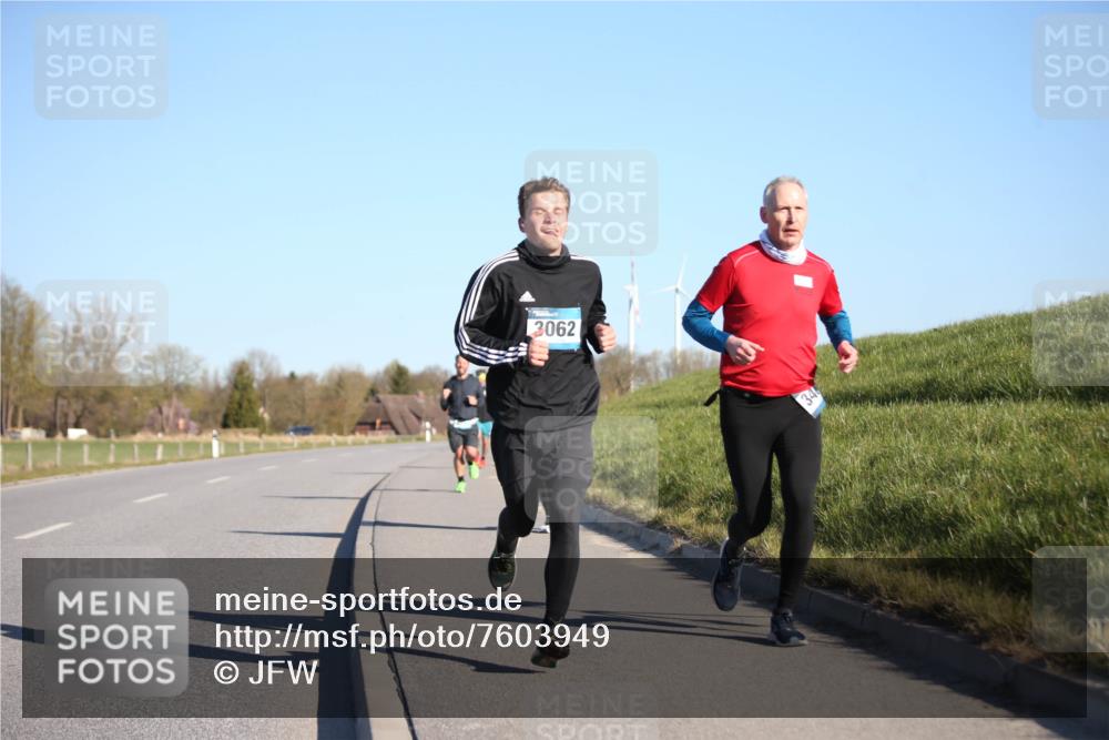 06.04.2025 - 44. Internationalen Wilhelmsburger Insellauf Jannik Wohlers http://msf.ph/oto/7603949 06.04.2025 09:21:24 Laufen 3062, 34 meine-sportfotos.de