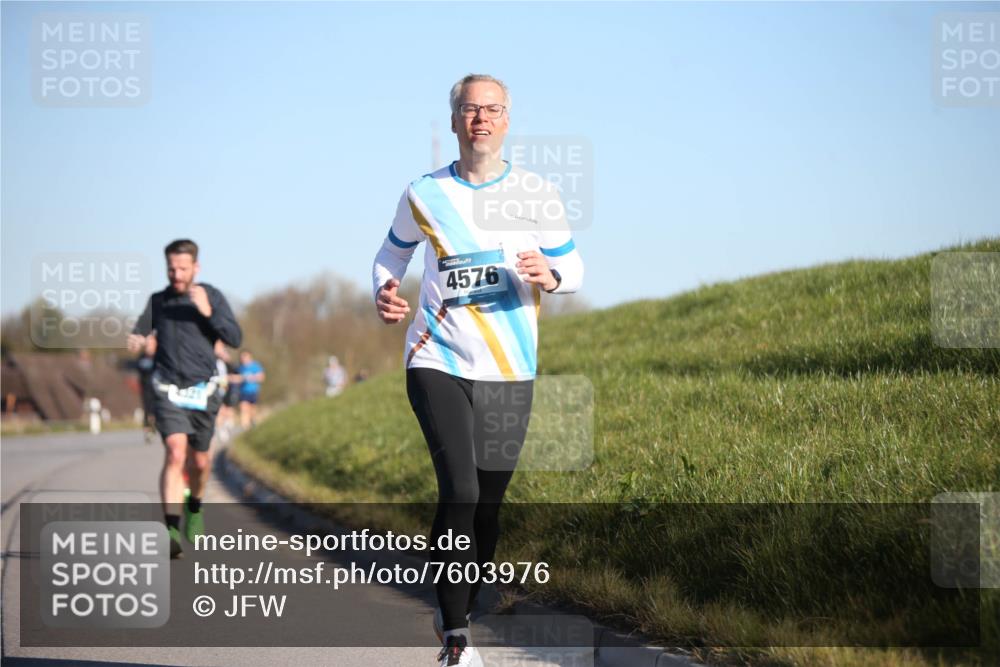 06.04.2025 - 44. Internationalen Wilhelmsburger Insellauf Jannik Wohlers http://msf.ph/oto/7603976 06.04.2025 09:21:26 Laufen 321, 4576 meine-sportfotos.de