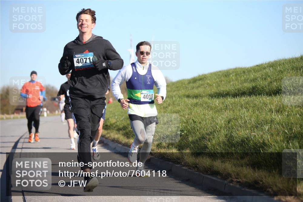 06.04.2025 - 44. Internationalen Wilhelmsburger Insellauf Jannik Wohlers http://msf.ph/oto/7604118 06.04.2025 09:21:40 Laufen 4071, 4018 meine-sportfotos.de