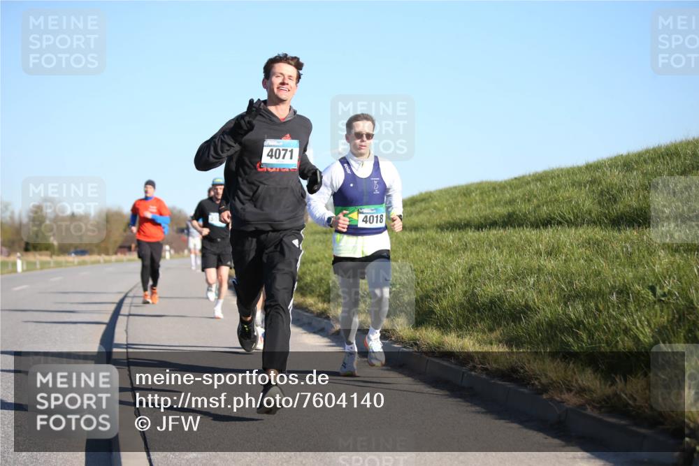 06.04.2025 - 44. Internationalen Wilhelmsburger Insellauf Jannik Wohlers http://msf.ph/oto/7604140 06.04.2025 09:21:40 Laufen 4071, 4018 meine-sportfotos.de
