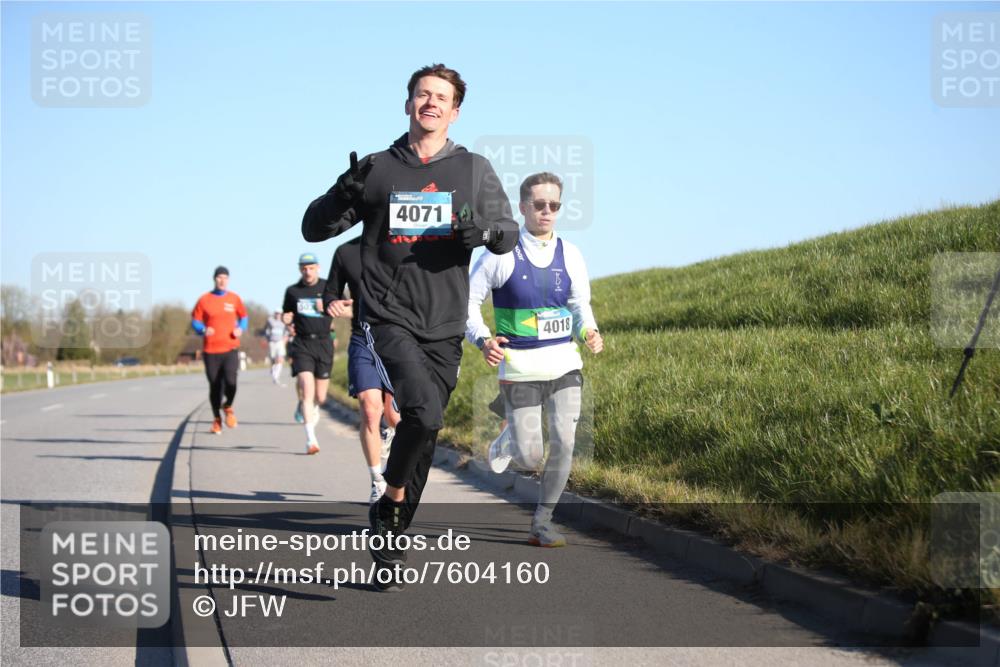 06.04.2025 - 44. Internationalen Wilhelmsburger Insellauf Jannik Wohlers http://msf.ph/oto/7604160 06.04.2025 09:21:40 Laufen 4071, 4018 meine-sportfotos.de
