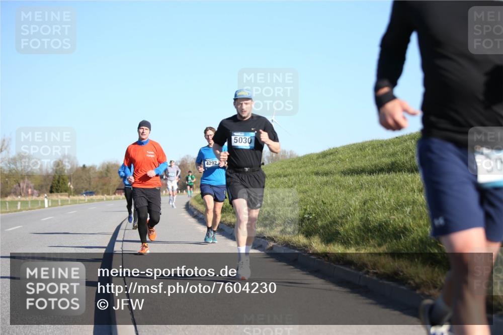 06.04.2025 - 44. Internationalen Wilhelmsburger Insellauf Jannik Wohlers http://msf.ph/oto/7604230 06.04.2025 09:21:42 Laufen 4292, 5030, 30 meine-sportfotos.de