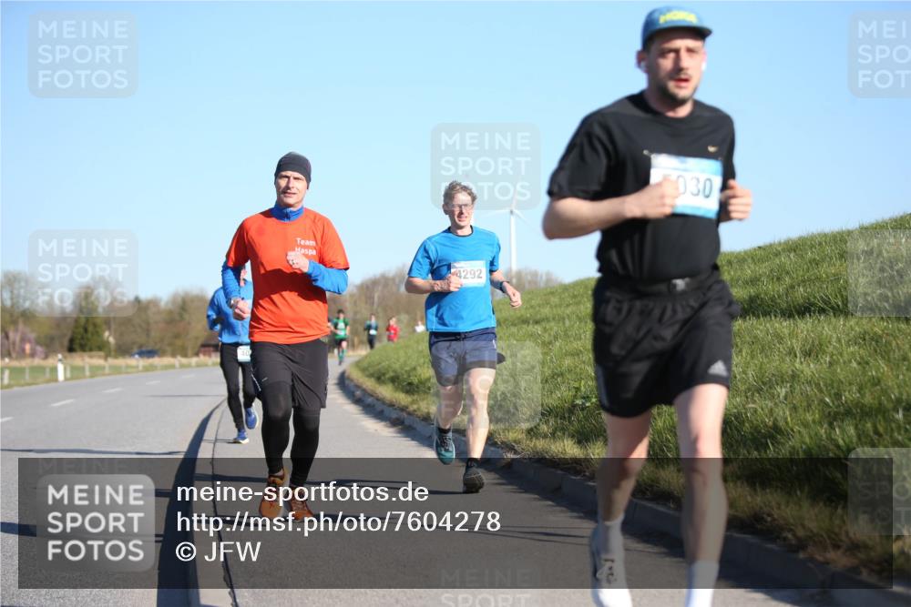 06.04.2025 - 44. Internationalen Wilhelmsburger Insellauf Jannik Wohlers http://msf.ph/oto/7604278 06.04.2025 09:21:43 Laufen 4292, 030 meine-sportfotos.de