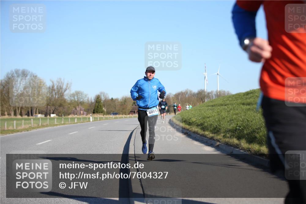 06.04.2025 - 44. Internationalen Wilhelmsburger Insellauf Jannik Wohlers http://msf.ph/oto/7604327 06.04.2025 09:21:45 Laufen 4081 meine-sportfotos.de