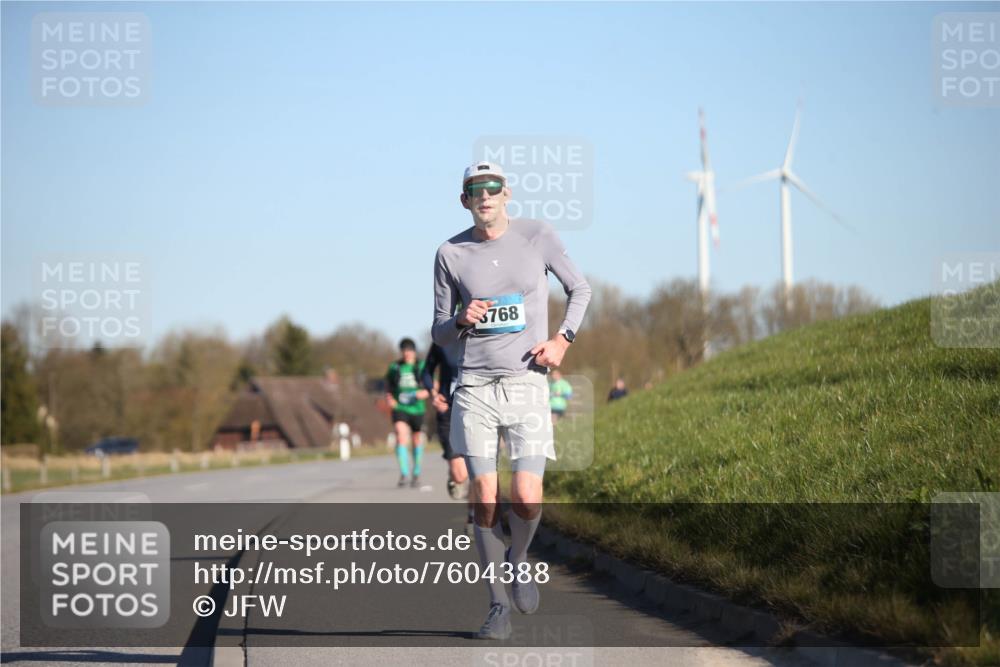 06.04.2025 - 44. Internationalen Wilhelmsburger Insellauf Jannik Wohlers http://msf.ph/oto/7604388 06.04.2025 09:21:49 Laufen 3768 meine-sportfotos.de