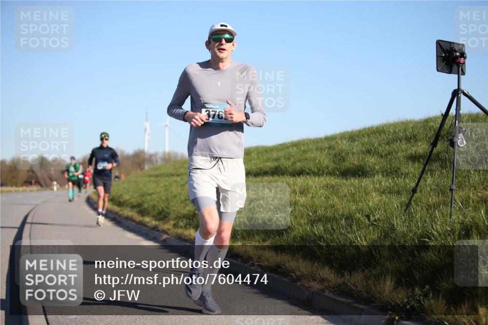 06.04.2025 - 44. Internationalen Wilhelmsburger Insellauf Jannik Wohlers http://msf.ph/oto/7604474 06.04.2025 09:21:51 Laufen 376 meine-sportfotos.de