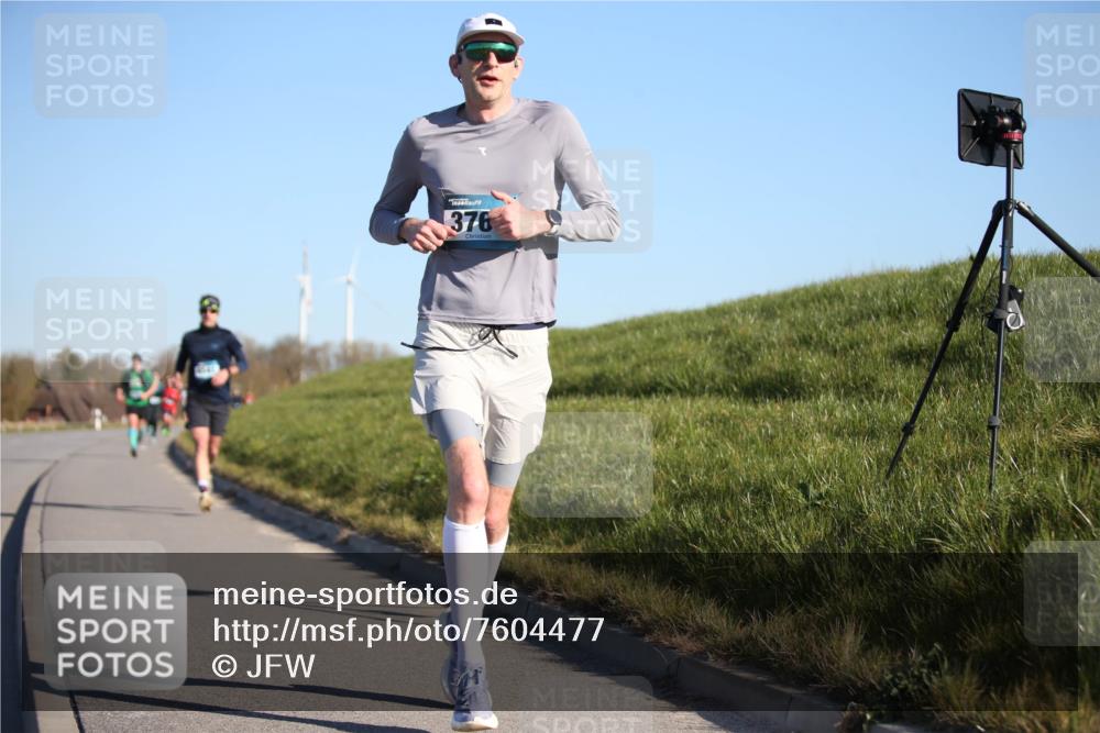 06.04.2025 - 44. Internationalen Wilhelmsburger Insellauf Jannik Wohlers http://msf.ph/oto/7604477 06.04.2025 09:21:51 Laufen 376 meine-sportfotos.de