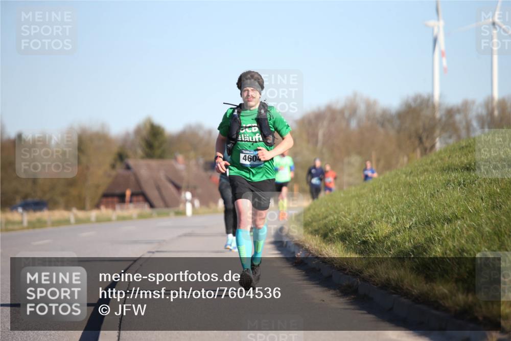 06.04.2025 - 44. Internationalen Wilhelmsburger Insellauf Jannik Wohlers http://msf.ph/oto/7604536 06.04.2025 09:21:56 Laufen 4604 meine-sportfotos.de