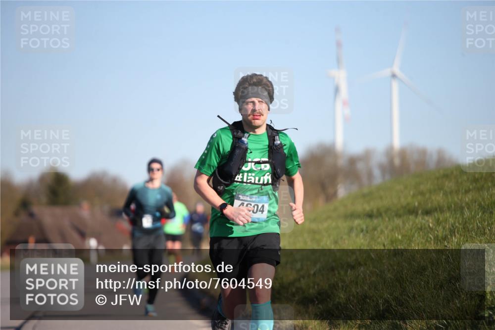 06.04.2025 - 44. Internationalen Wilhelmsburger Insellauf Jannik Wohlers http://msf.ph/oto/7604549 06.04.2025 09:21:58 Laufen 604 meine-sportfotos.de