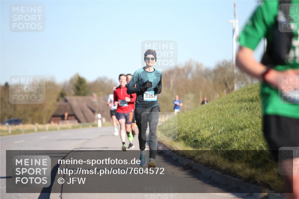 06.04.2025 - 44. Internationalen Wilhelmsburger Insellauf Jannik Wohlers http://msf.ph/oto/7604572 06.04.2025 09:22:00 Laufen 3353 meine-sportfotos.de