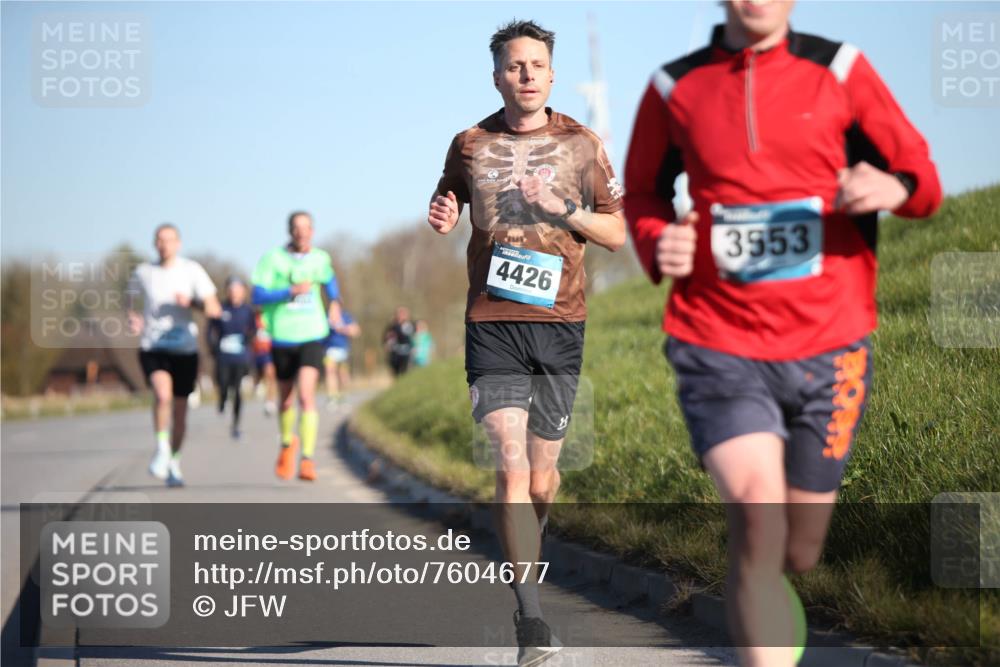 06.04.2025 - 44. Internationalen Wilhelmsburger Insellauf Jannik Wohlers http://msf.ph/oto/7604677 06.04.2025 09:22:06 Laufen 4426, 3553 meine-sportfotos.de
