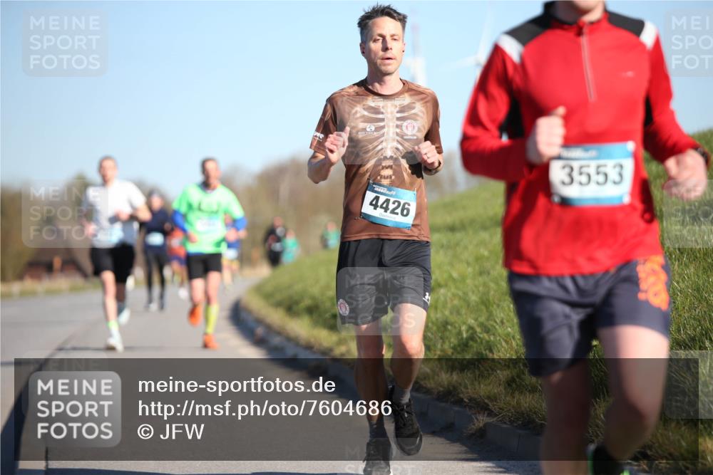 06.04.2025 - 44. Internationalen Wilhelmsburger Insellauf Jannik Wohlers http://msf.ph/oto/7604686 06.04.2025 09:22:06 Laufen 2, 4426, 3553 meine-sportfotos.de