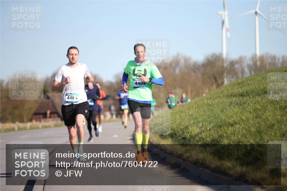 06.04.2025 - 44. Internationalen Wilhelmsburger Insellauf Jannik Wohlers http://msf.ph/oto/7604722 06.04.2025 09:22:08 Laufen 4464, 4404 meine-sportfotos.de