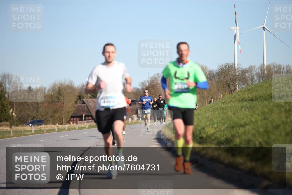 06.04.2025 - 44. Internationalen Wilhelmsburger Insellauf Jannik Wohlers http://msf.ph/oto/7604731 06.04.2025 09:22:09 Laufen 4464, 3164 meine-sportfotos.de