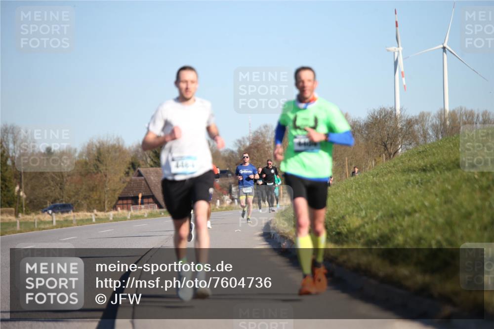 06.04.2025 - 44. Internationalen Wilhelmsburger Insellauf Jannik Wohlers http://msf.ph/oto/7604736 06.04.2025 09:22:09 Laufen 4464, 3164 meine-sportfotos.de