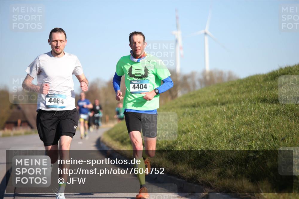 06.04.2025 - 44. Internationalen Wilhelmsburger Insellauf Jannik Wohlers http://msf.ph/oto/7604752 06.04.2025 09:22:10 Laufen 4464, 4404 meine-sportfotos.de